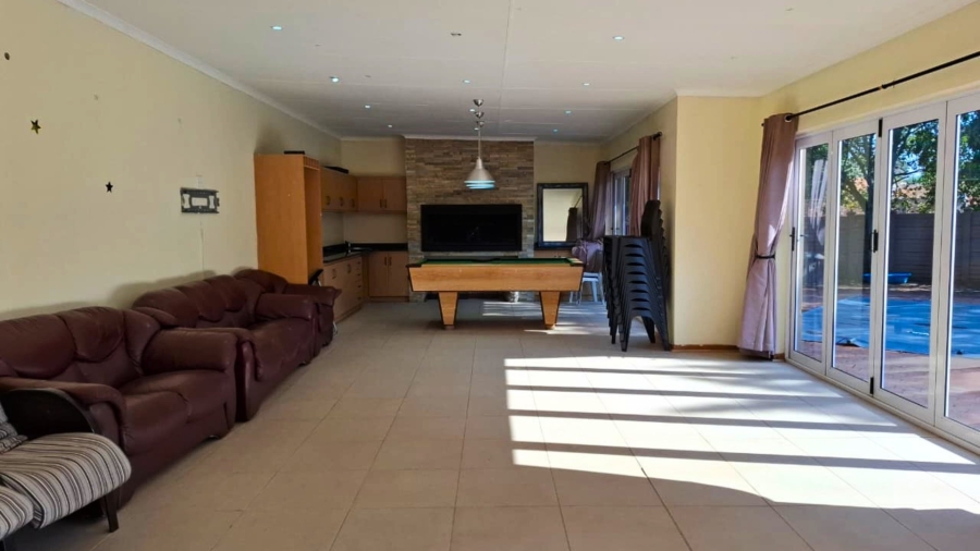 4 Bedroom Property for Sale in Universitas Ridge Free State